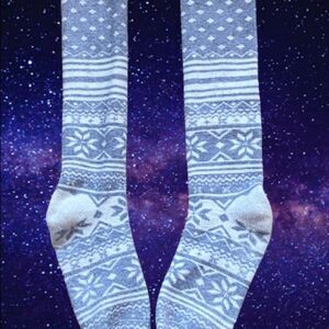 Victorias Secret Fair Isle Cashmere Blend Gray Snowflakes Holiday Socks